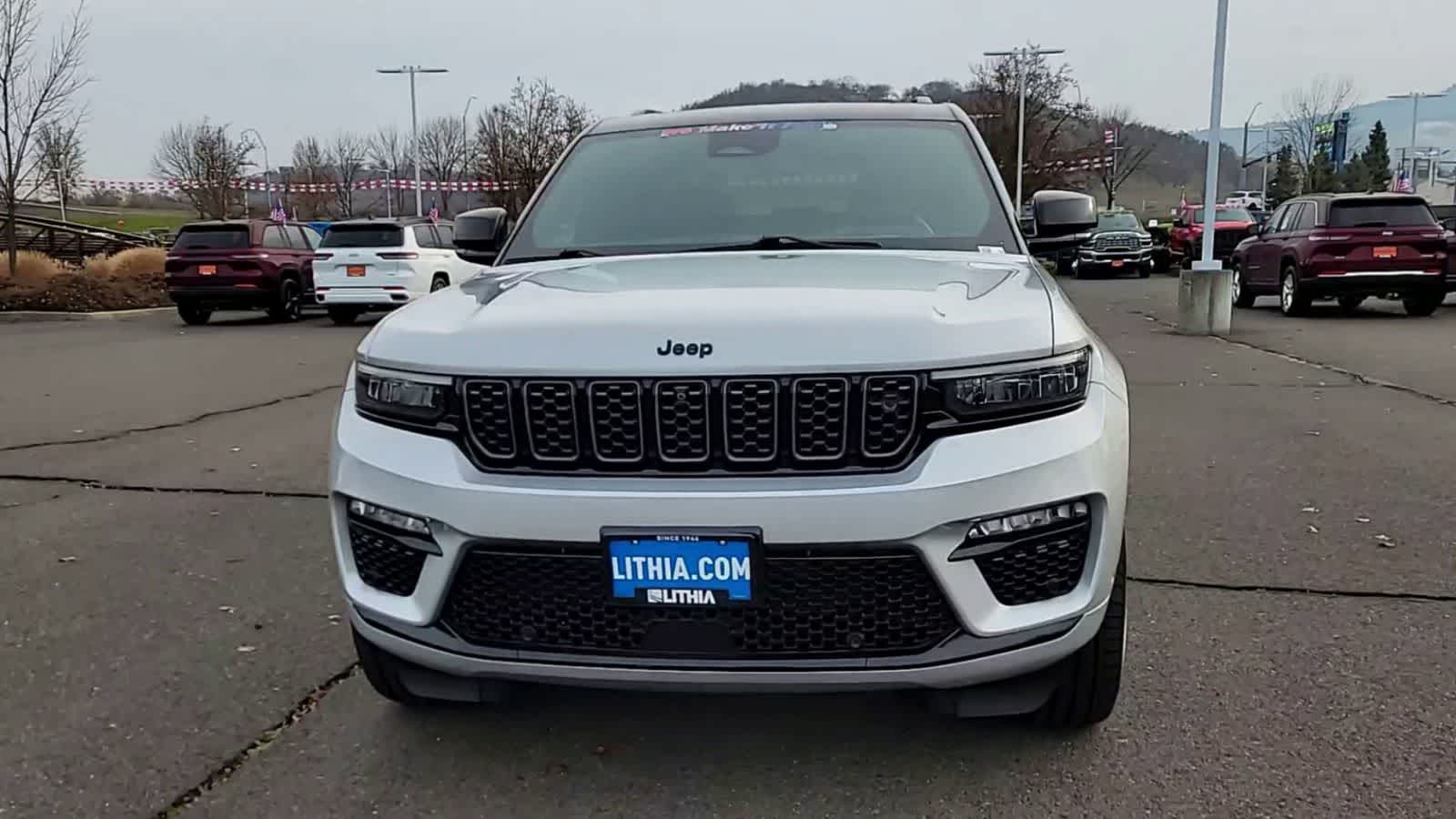 Thumbnail: 2023 Jeep Grand Cherokee - 3