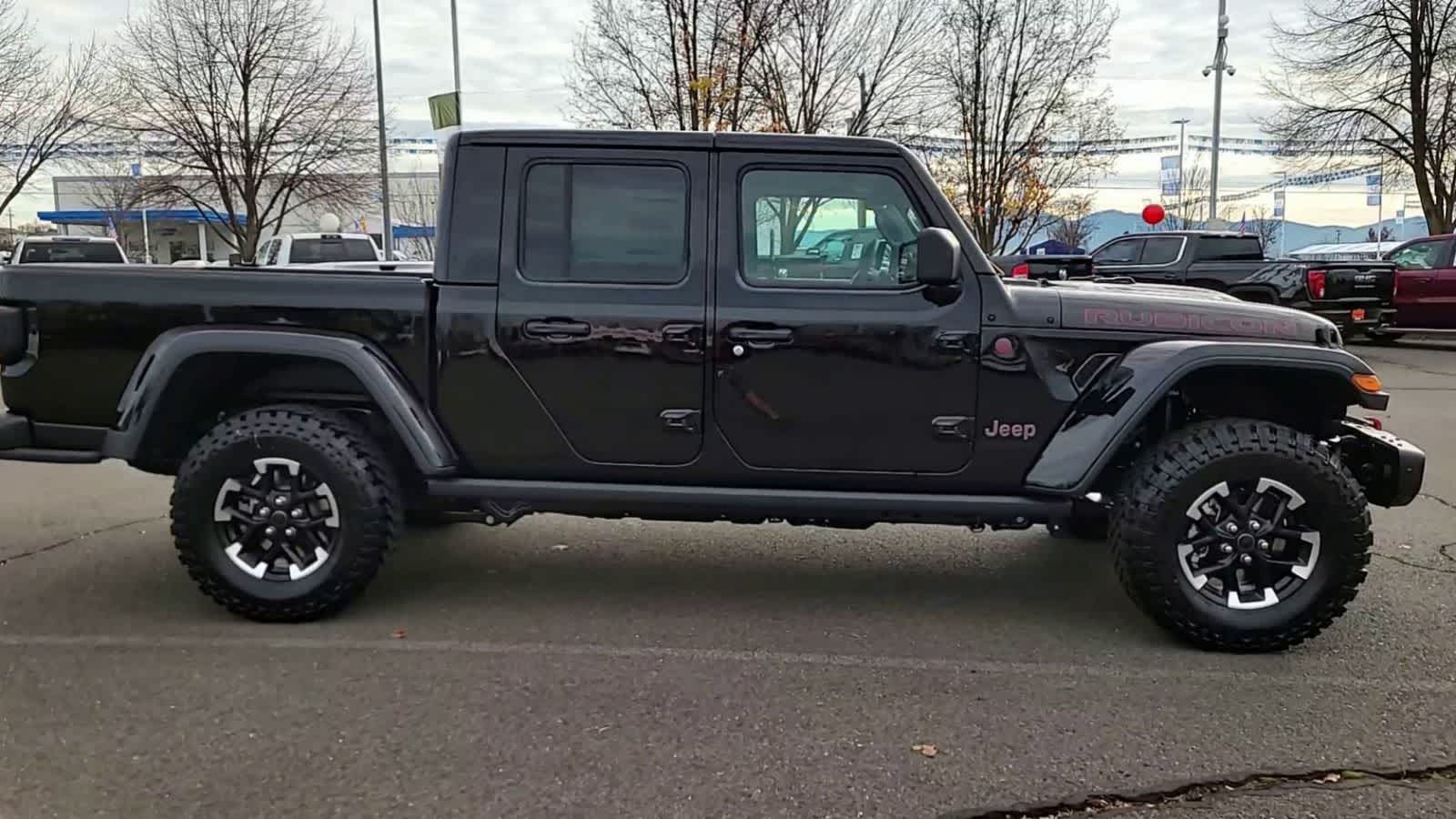 Thumbnail: 2026 Jeep Gladiator - 9