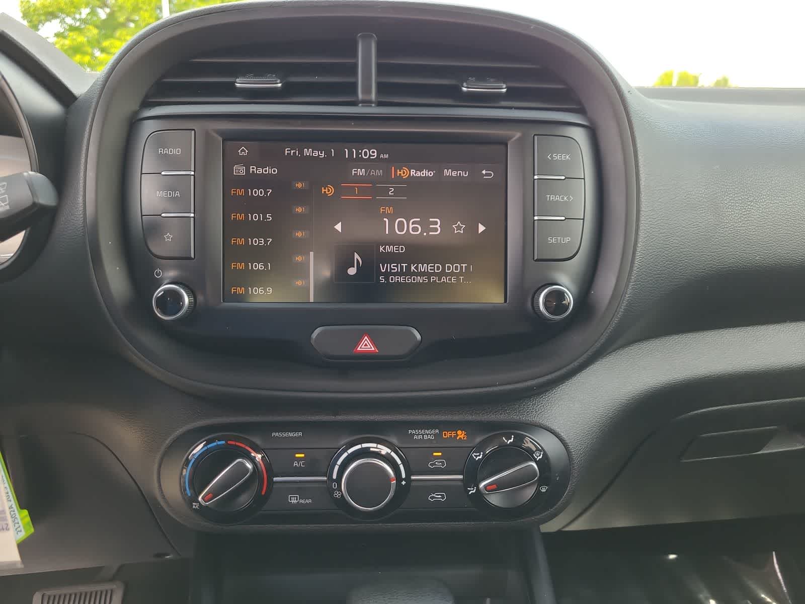 Thumbnail: 2023 Kia Soul - 24