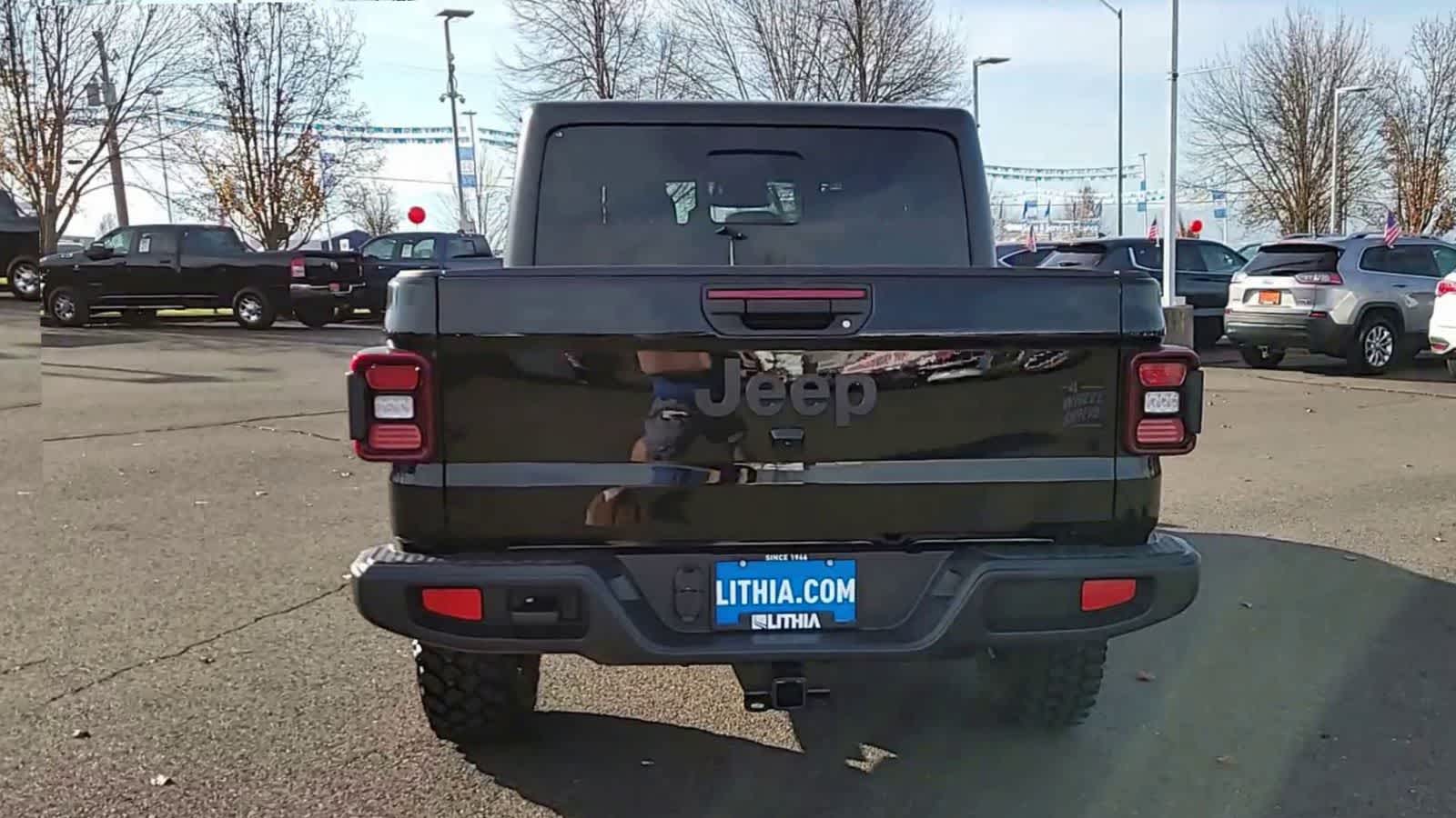 Thumbnail: 2026 Jeep Gladiator - 7