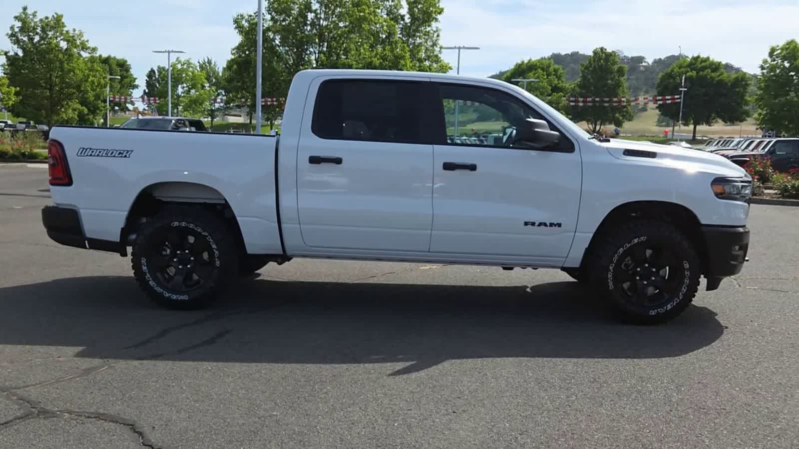 Thumbnail: 2026 RAM 1500 - 9