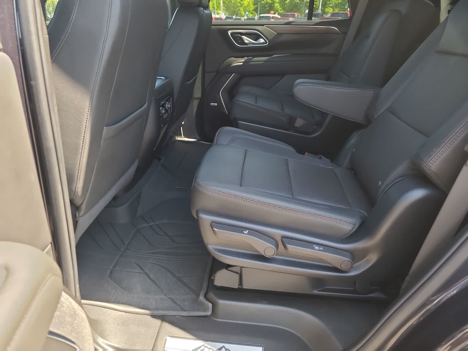 Thumbnail: 2024 Chevrolet Tahoe - 21