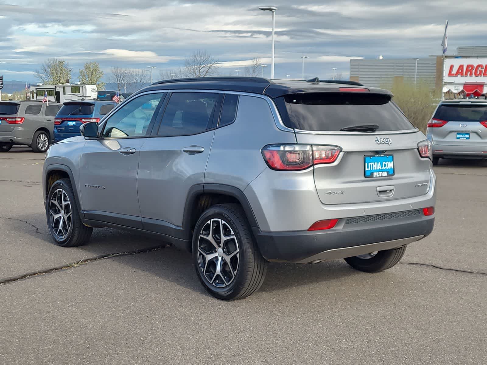 Thumbnail: 2024 Jeep Compass - 12