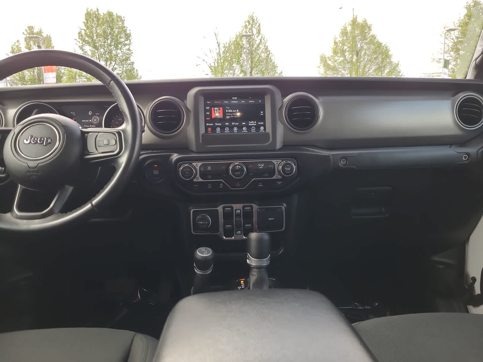 Thumbnail: 2022 Jeep Gladiator - 18
