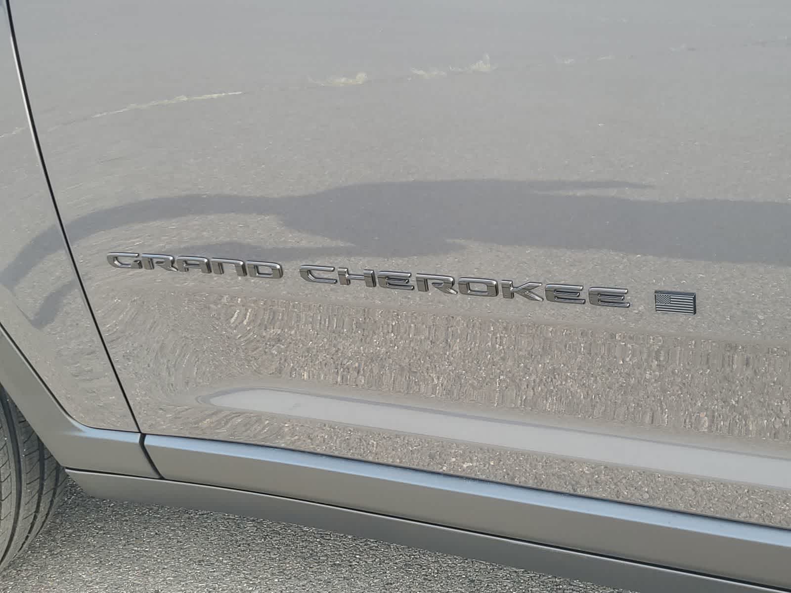 Thumbnail: 2026 Jeep Grand Cherokee - 15