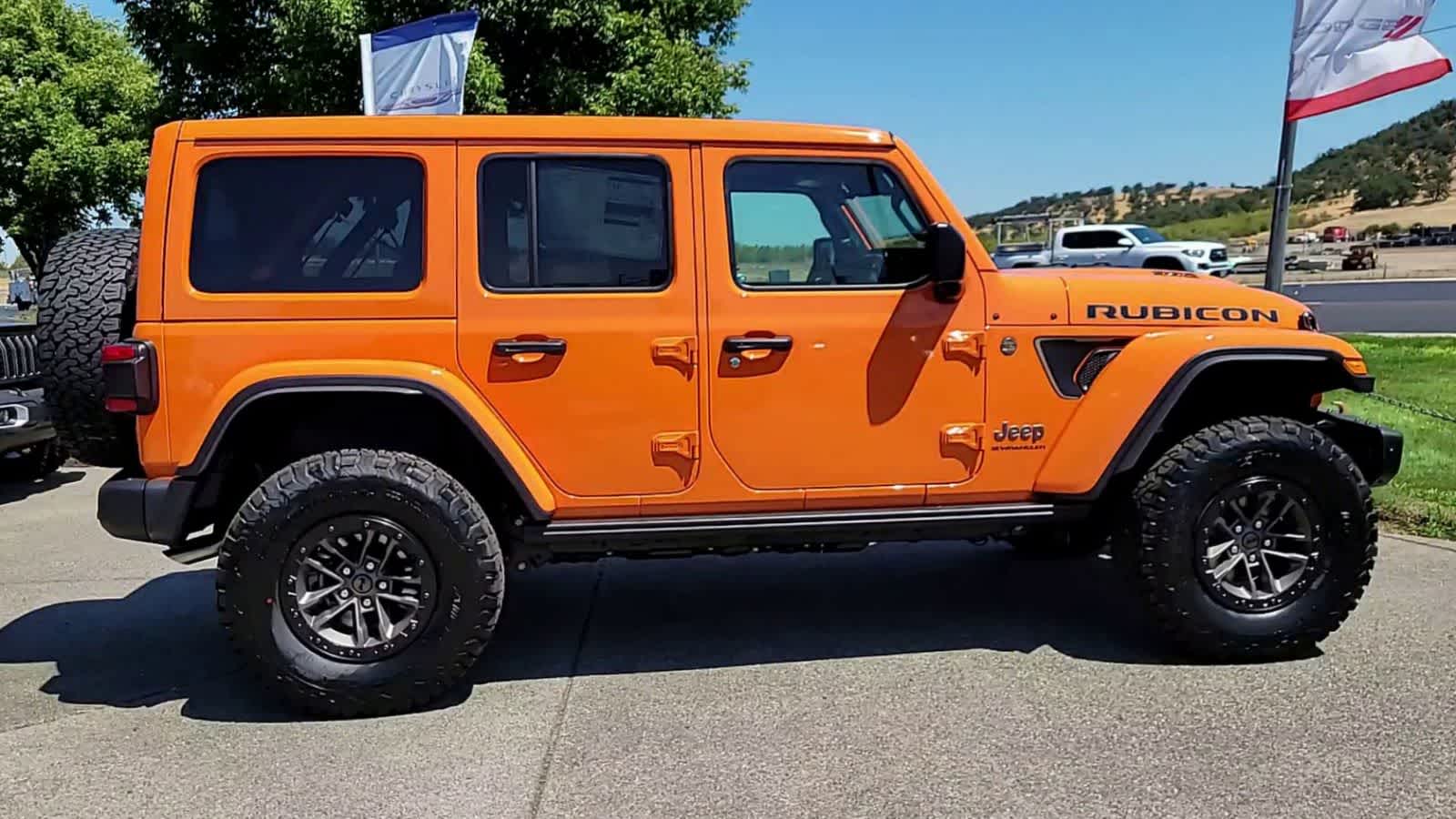 Thumbnail: 2025 Jeep Wrangler - 5