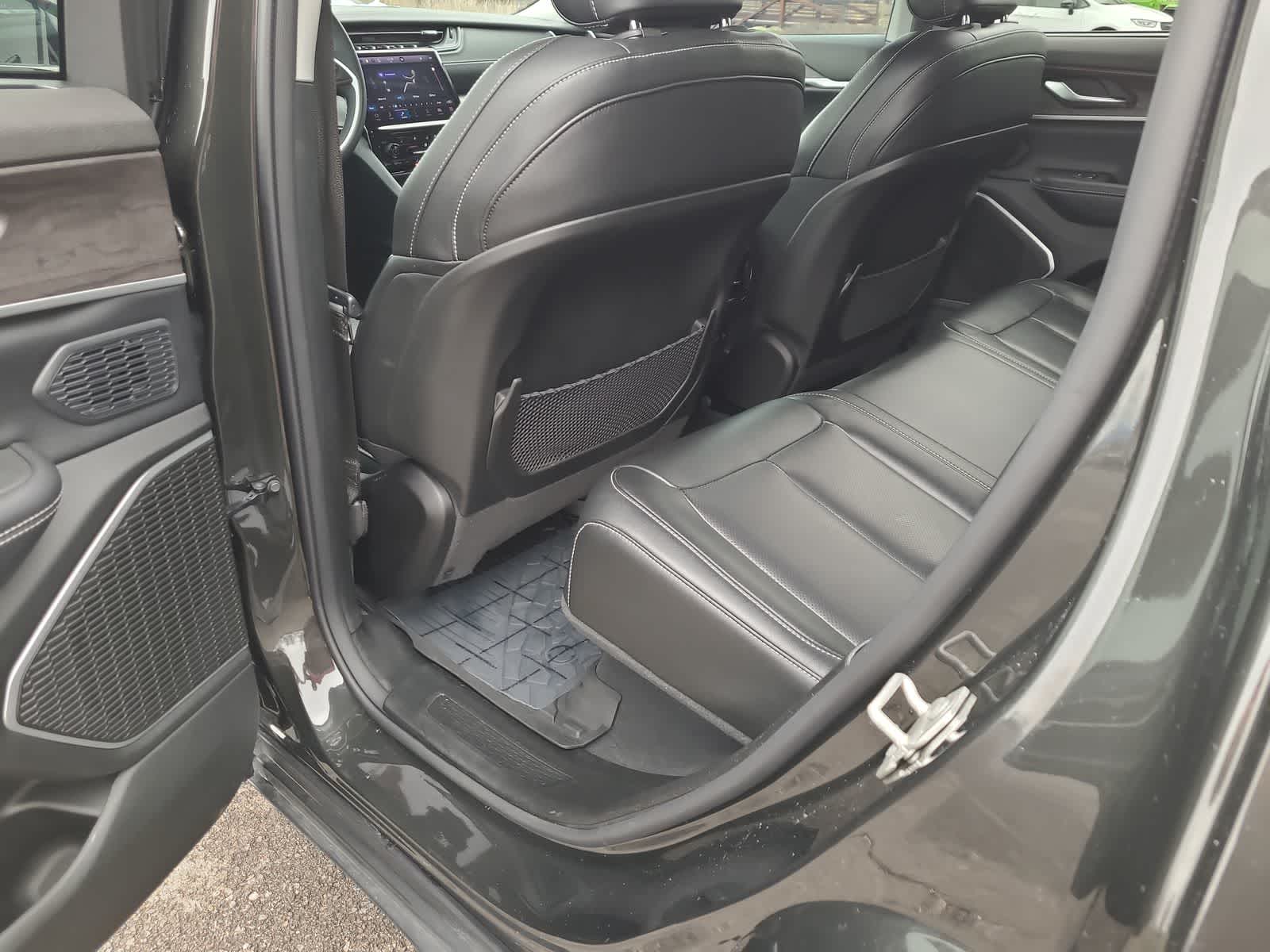 Thumbnail: 2024 Jeep Grand Cherokee - 20