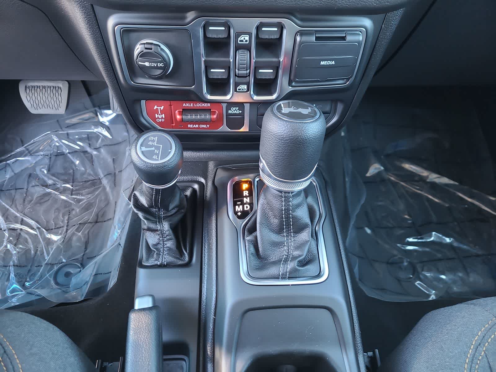 Thumbnail: 2026 Jeep Wrangler - 25