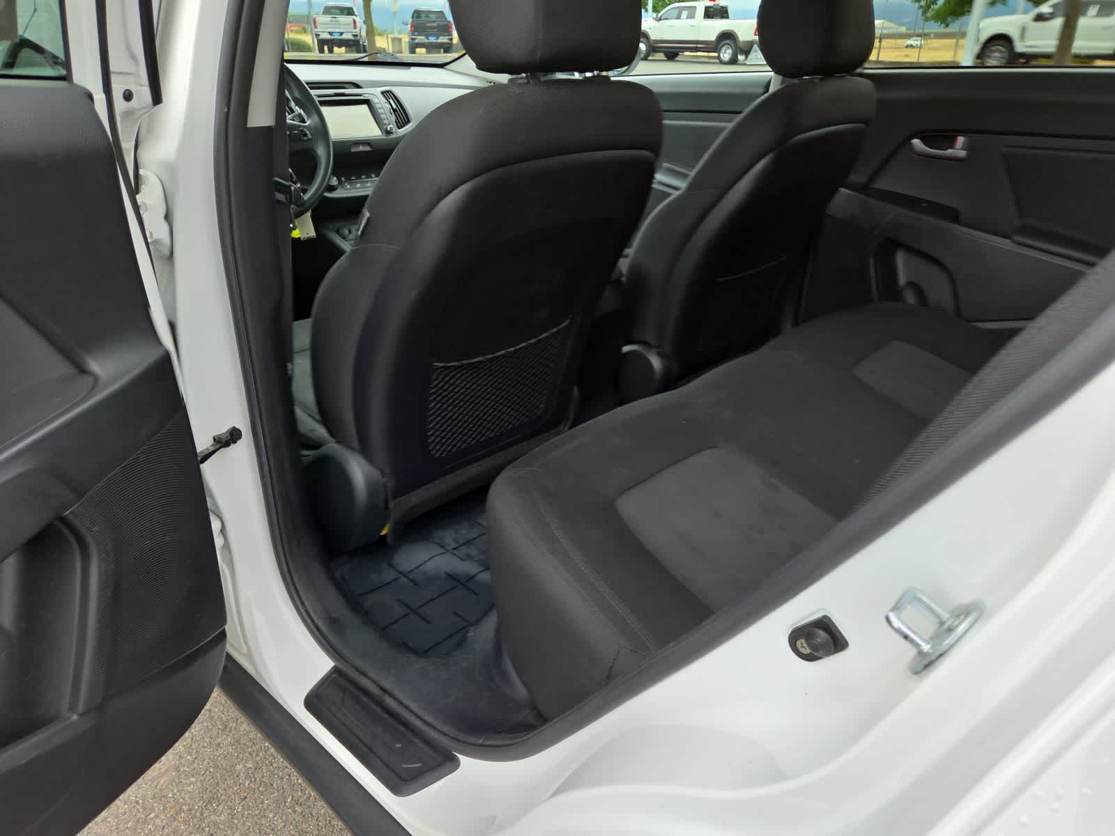 Thumbnail: 2012 Kia Sportage - 20