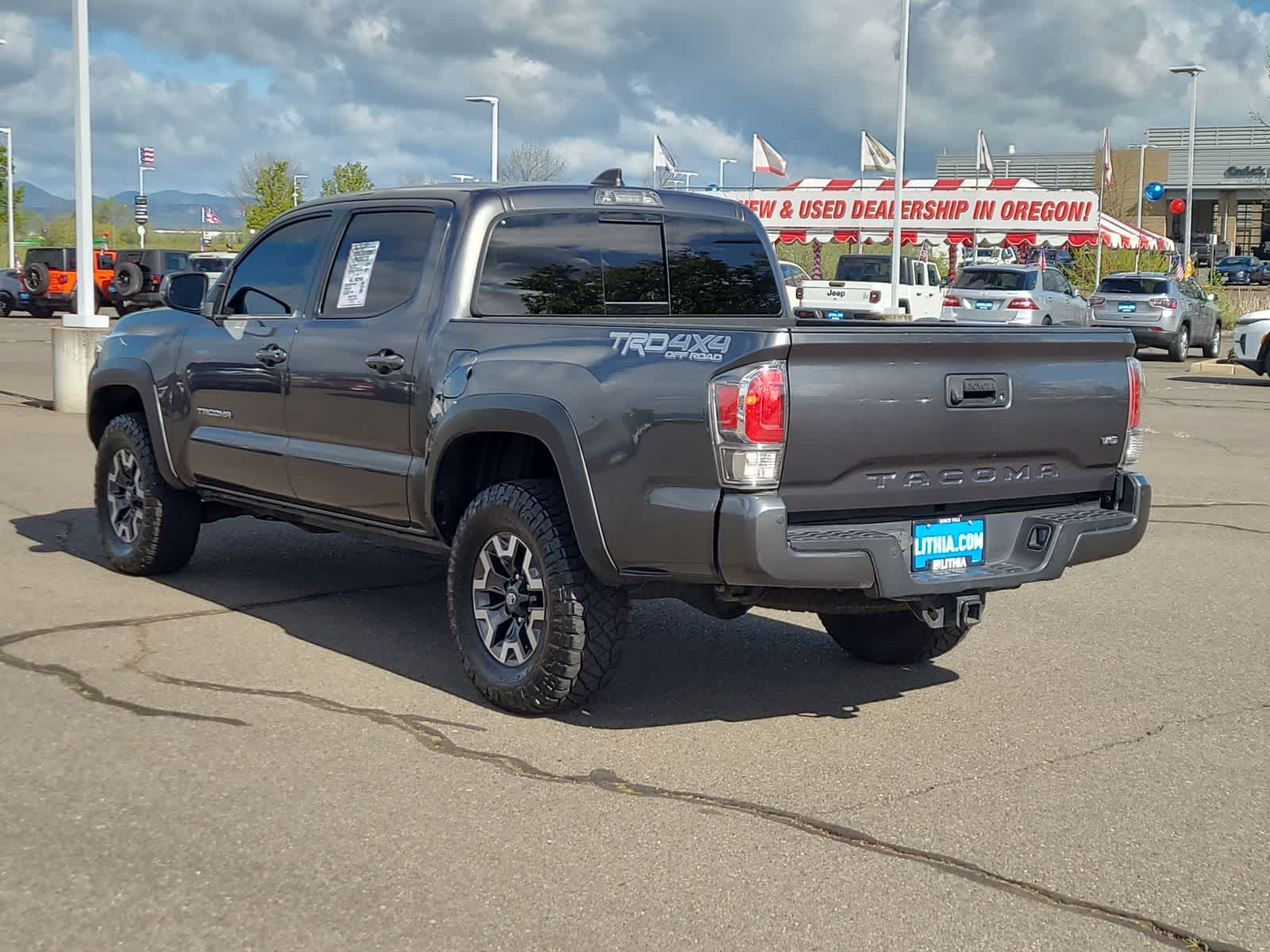 Thumbnail: 2023 Toyota Tacoma - 12