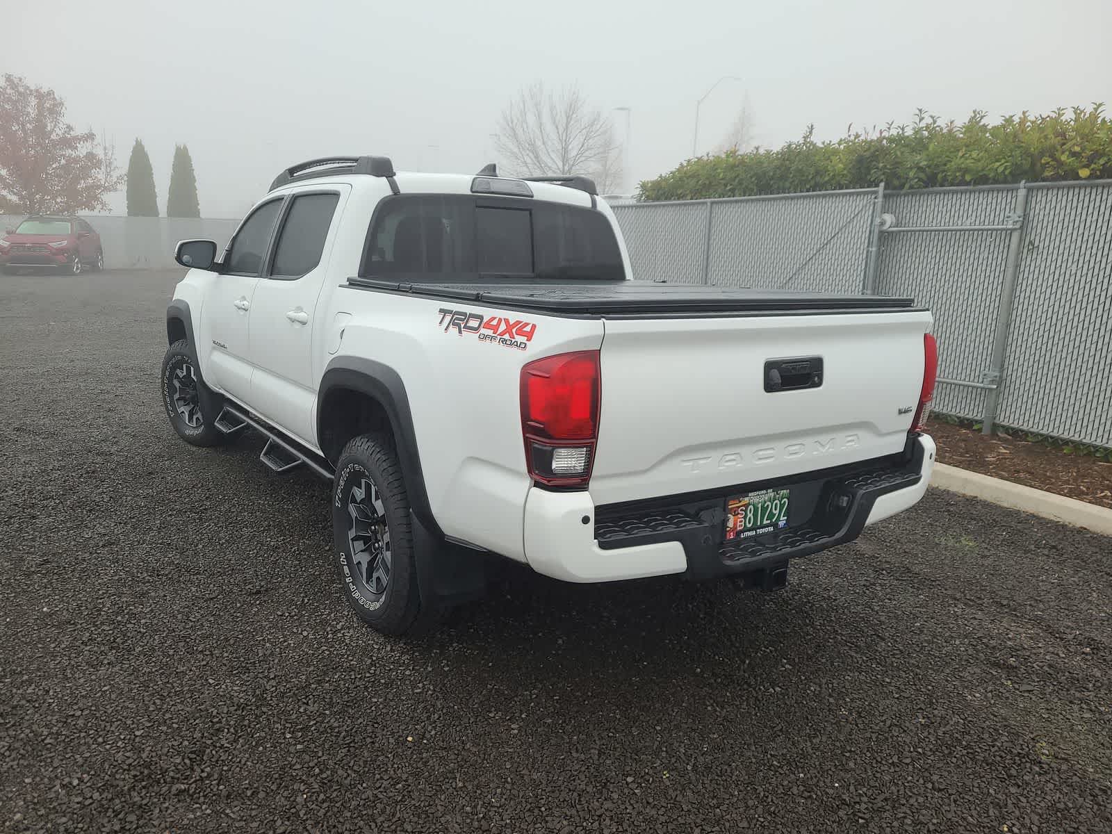 Thumbnail: 2019 Toyota Tacoma - 3