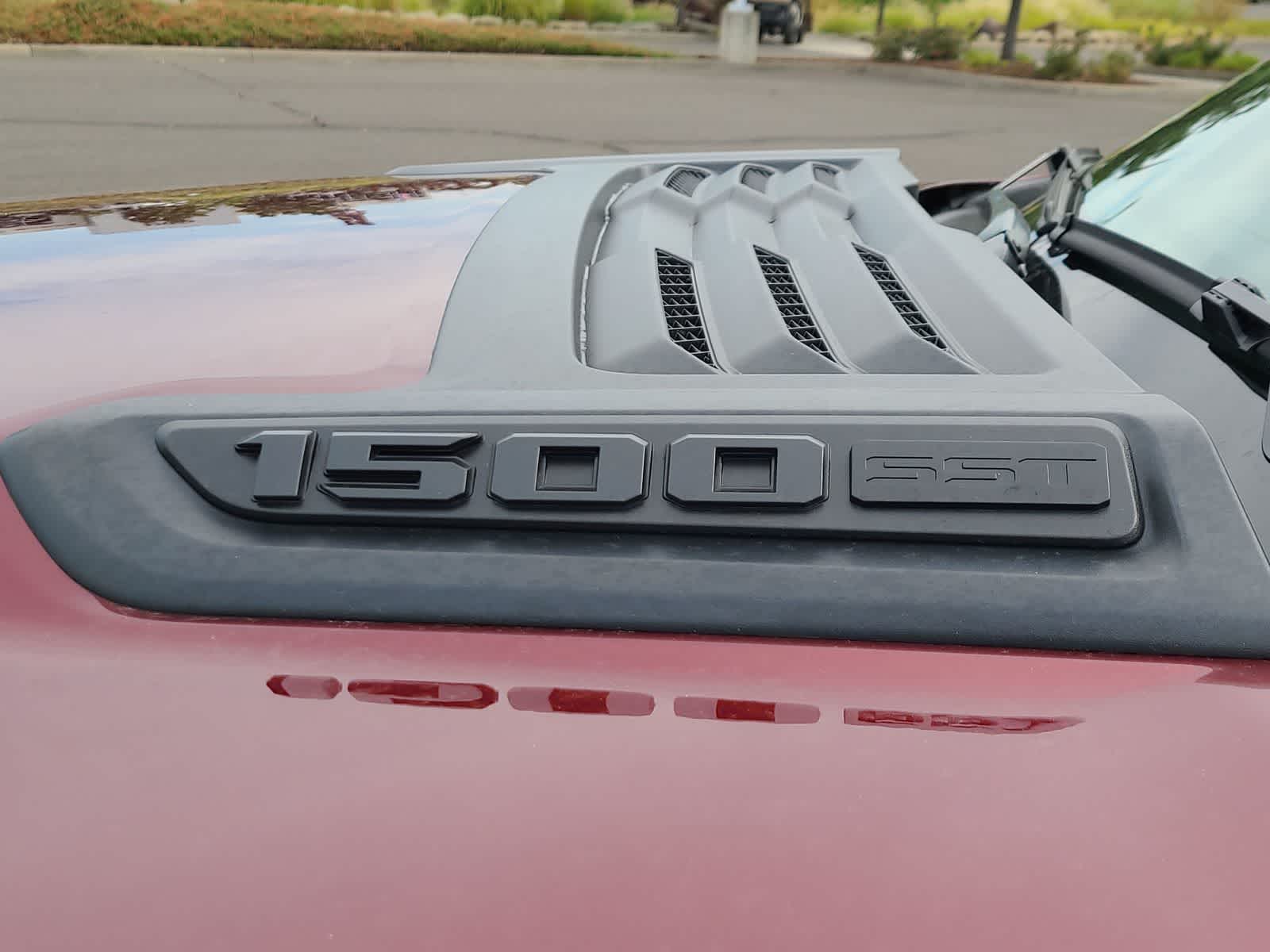 Thumbnail: 2025 RAM 1500 - 15