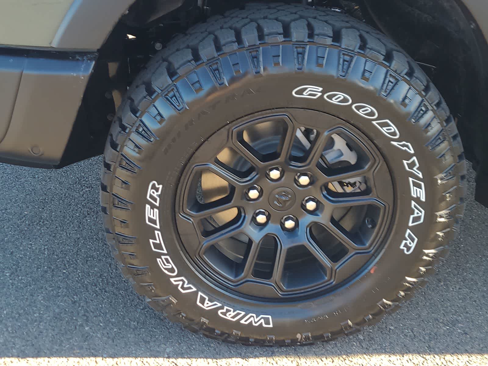 Thumbnail: 2026 RAM 1500 - 16