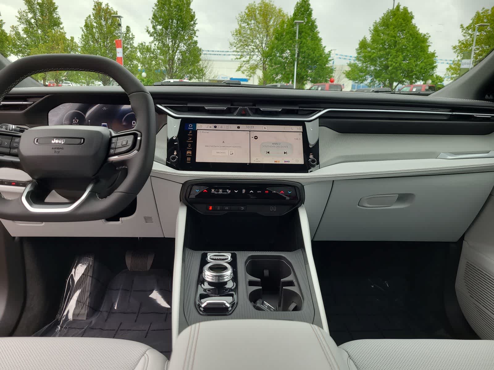 Thumbnail: 2026 Jeep Cherokee - 18