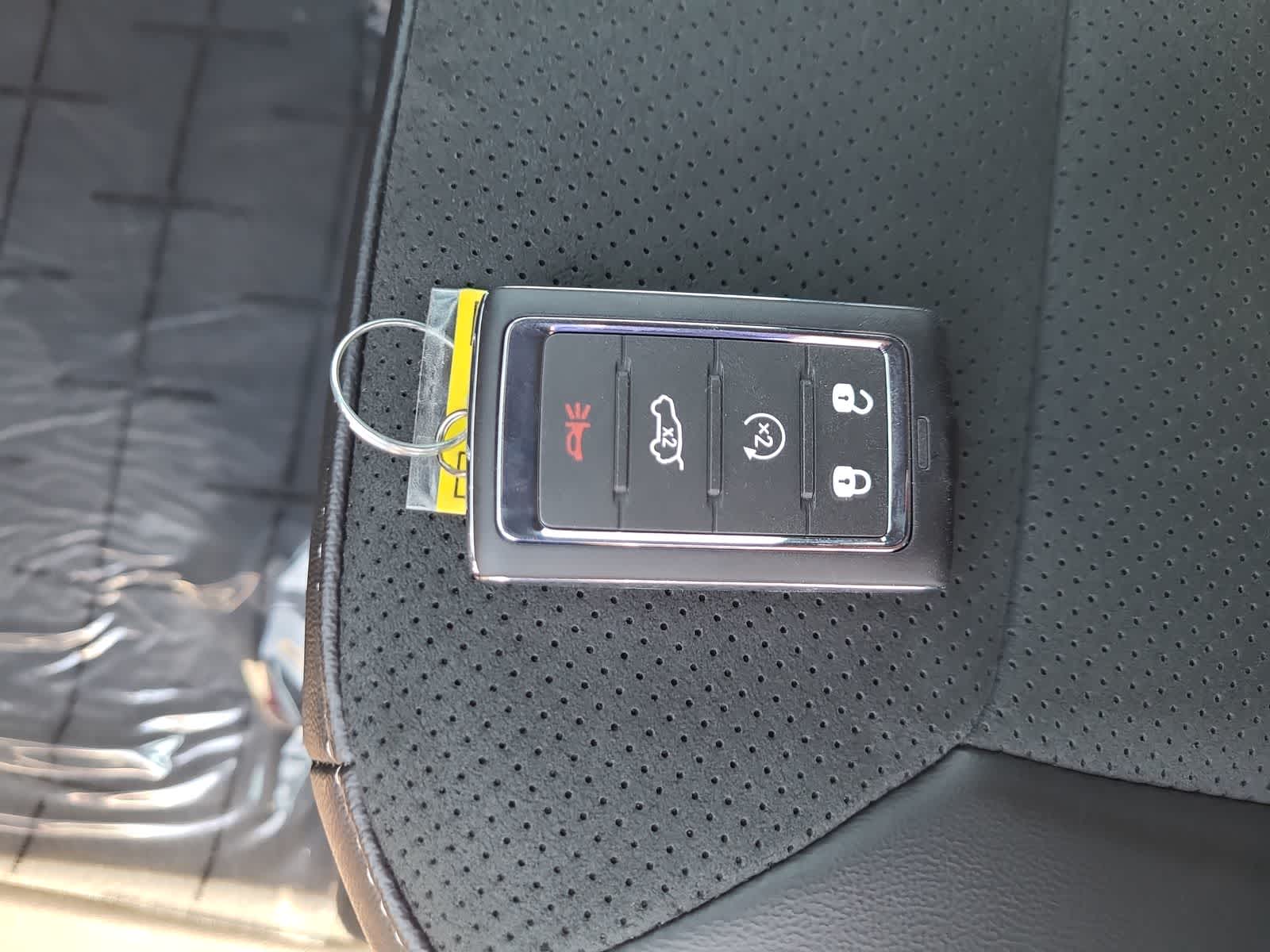 Thumbnail: 2025 Jeep Grand Cherokee - 28