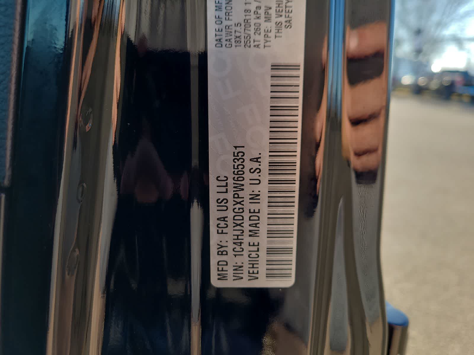 Thumbnail: 2023 Jeep Wrangler - 29