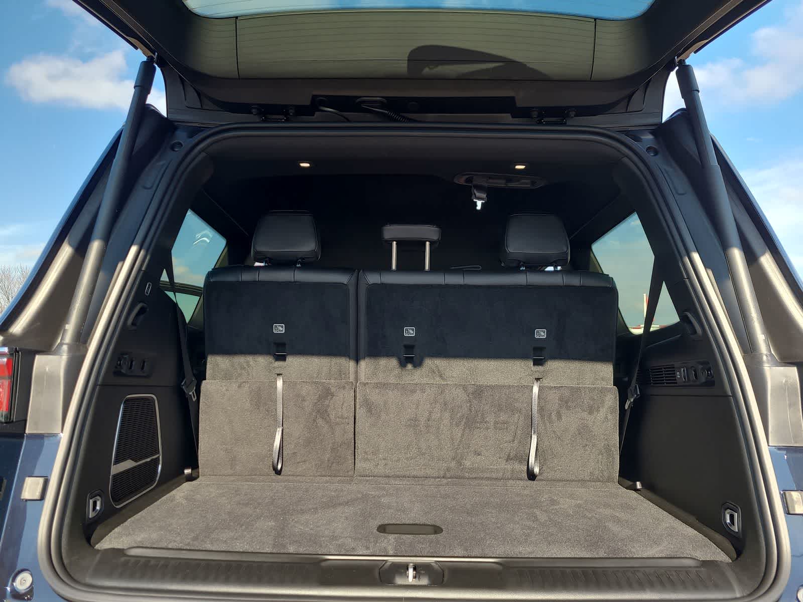 Thumbnail: 2025 Jeep Wagoneer - 27