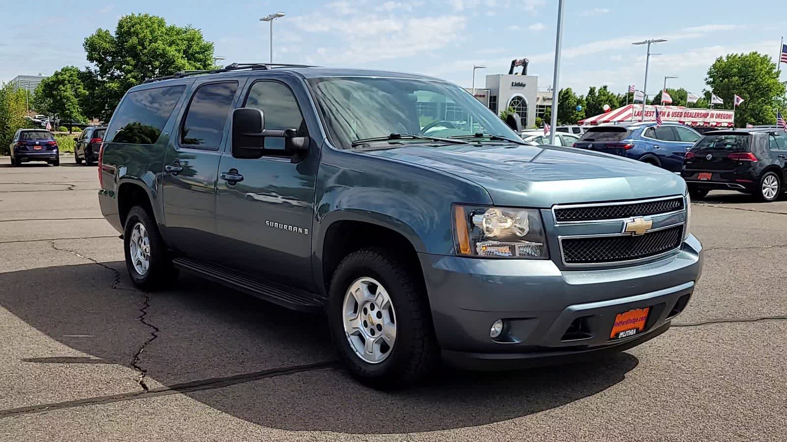 Thumbnail: 2009 Chevrolet Suburban - 2