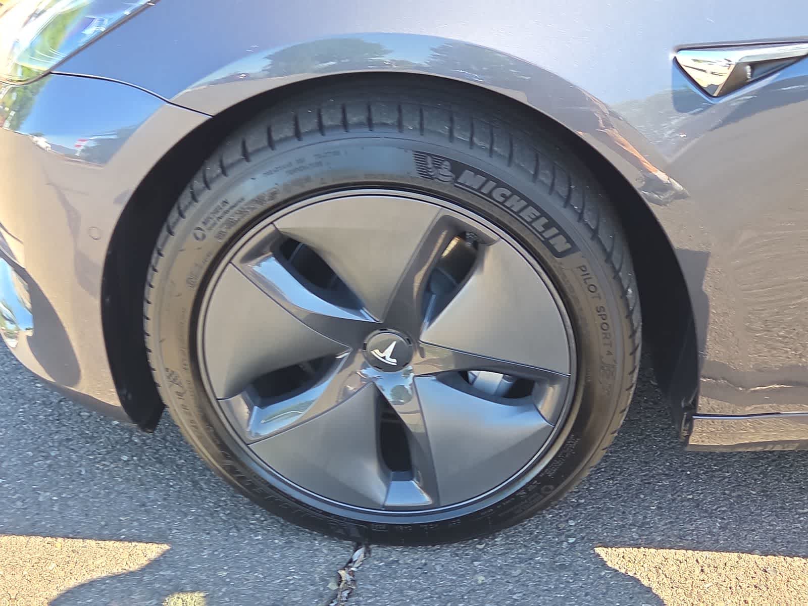 Thumbnail: 2019 Tesla Model 3 - 15