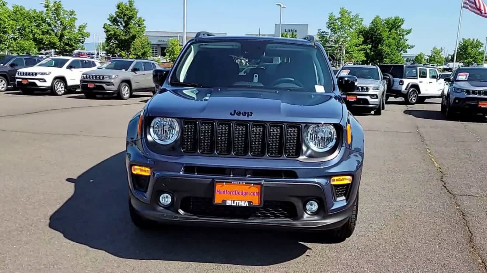 Thumbnail: 2023 Jeep Renegade - 3