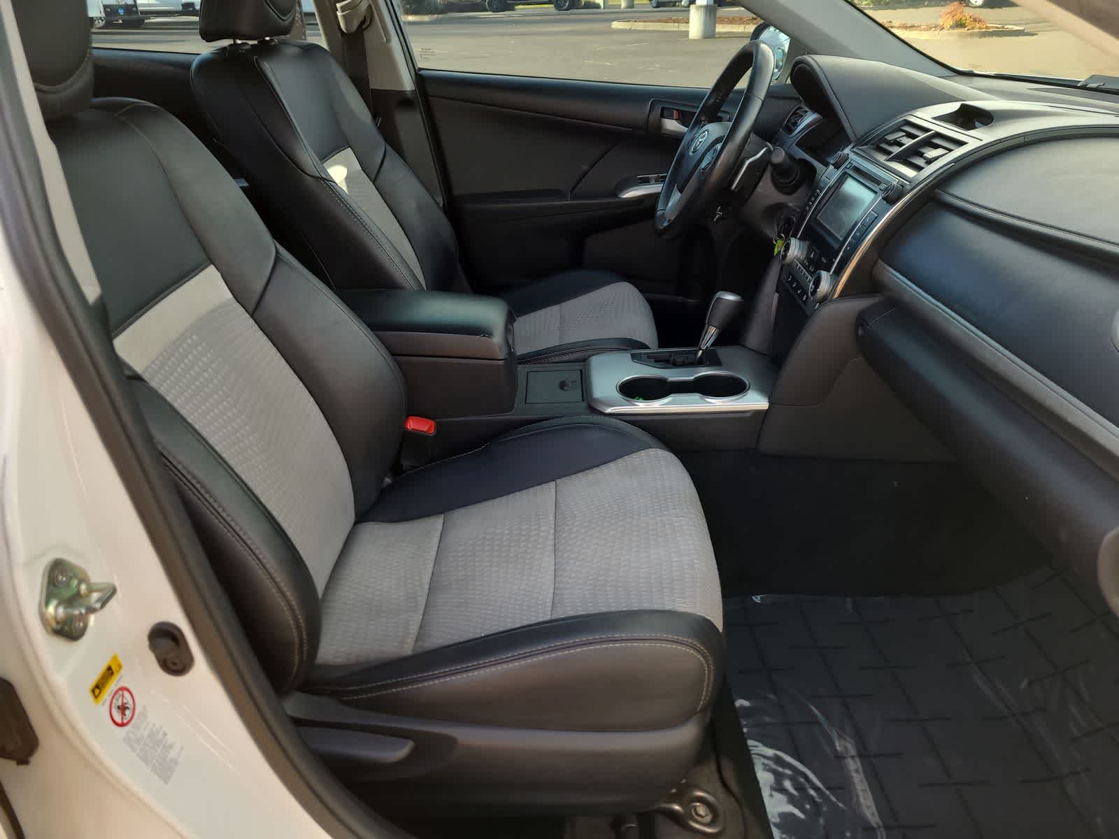 Thumbnail: 2014 Toyota Camry - 22