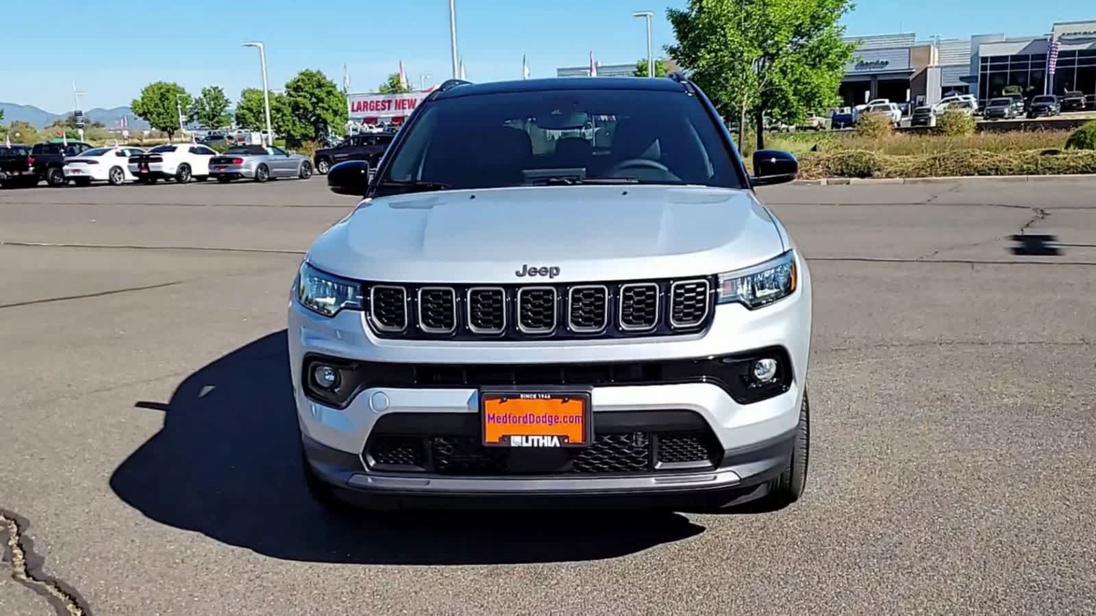 Thumbnail: 2025 Jeep Compass - 3