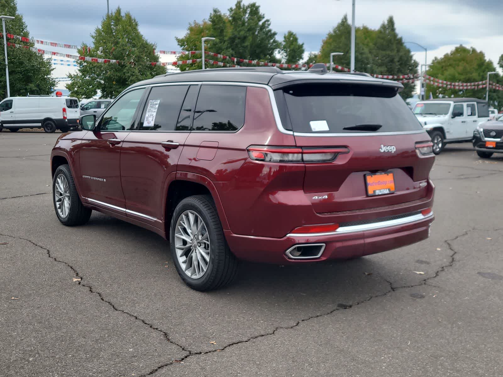 Thumbnail: 2025 Jeep Grand Cherokee - 12