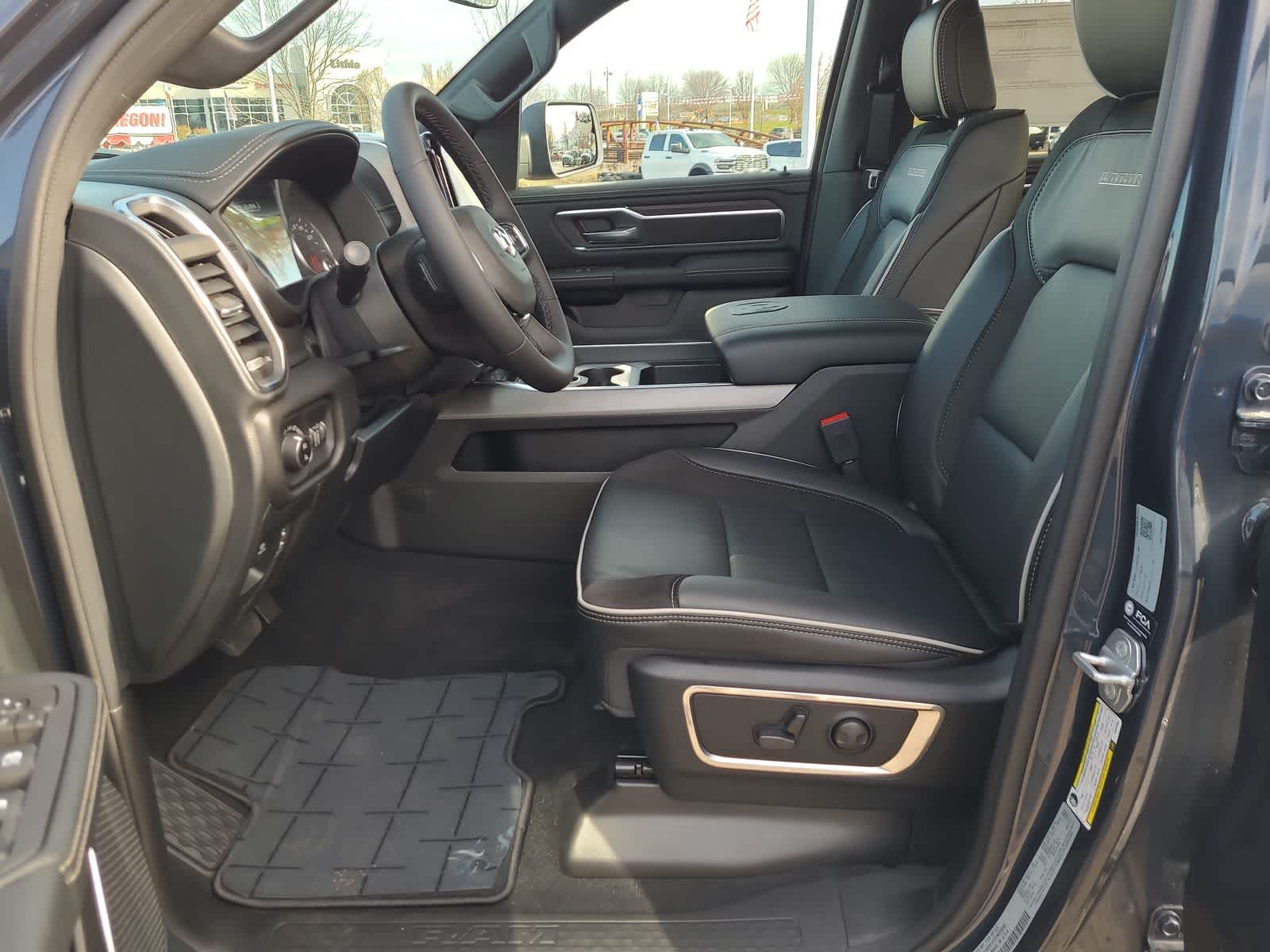 Thumbnail: 2026 RAM 1500 - 19