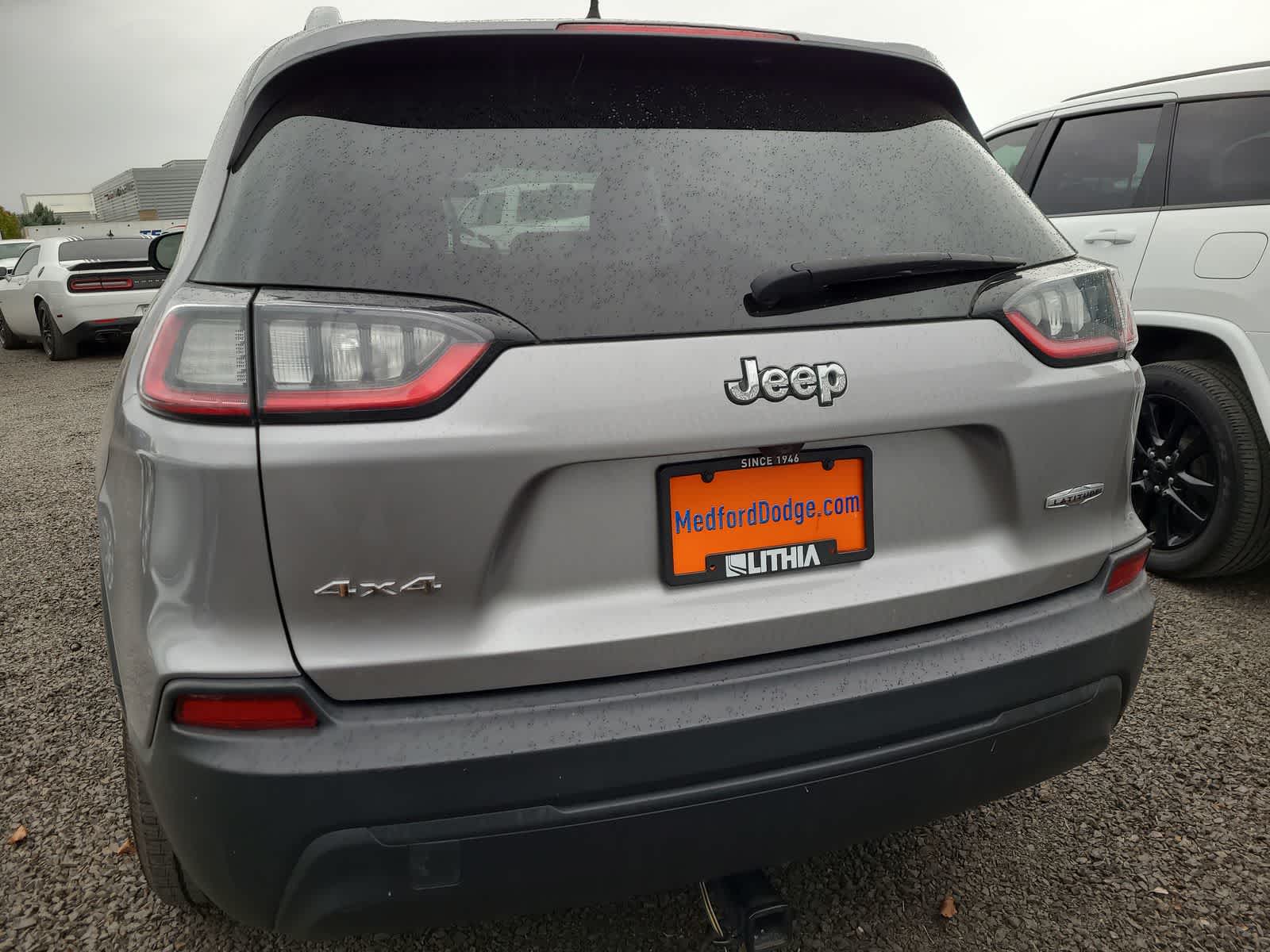 Thumbnail: 2019 Jeep Cherokee - 12