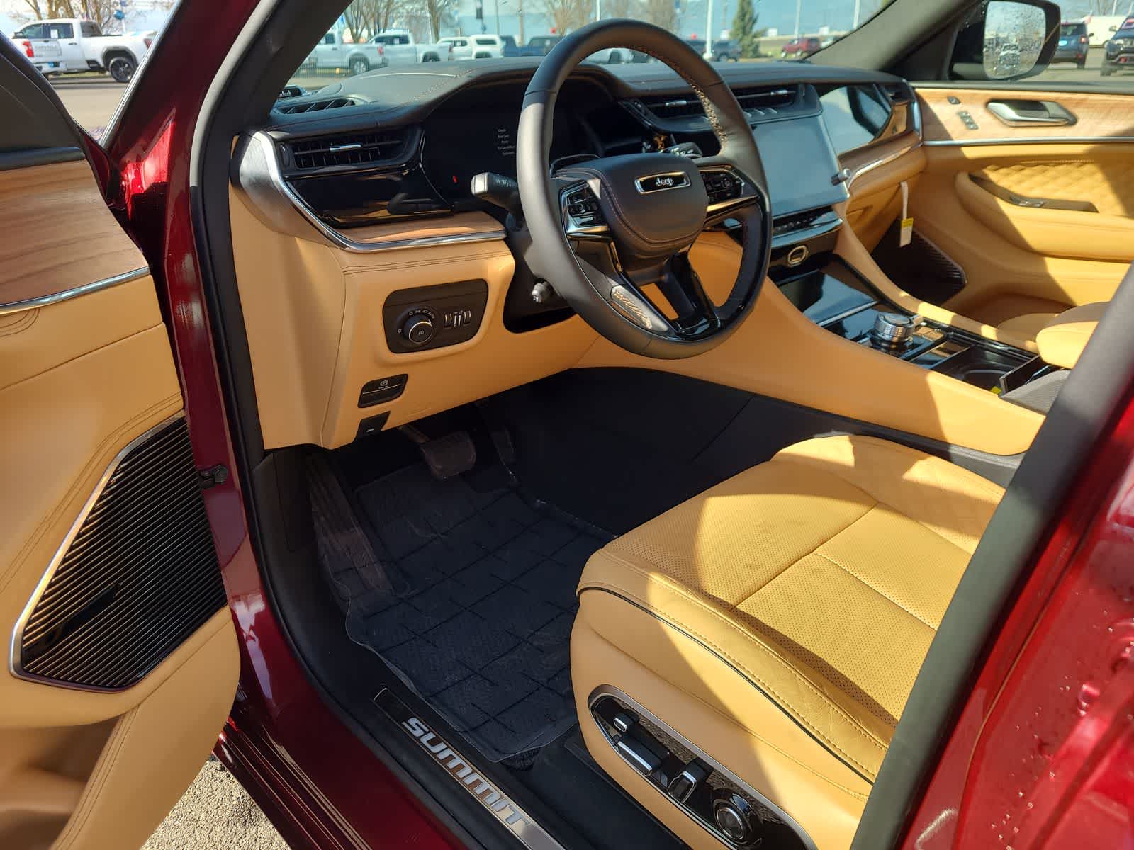 Thumbnail: 2026 Jeep Grand Cherokee - 10