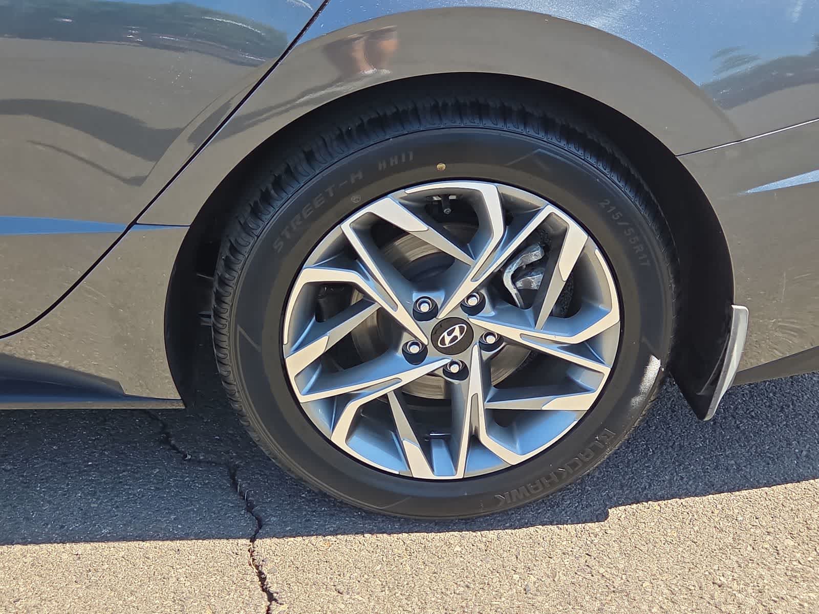 Thumbnail: 2023 Hyundai Sonata - 15