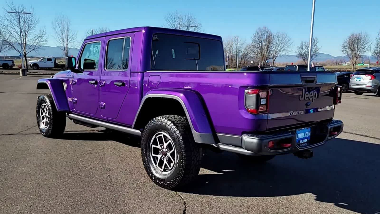 Thumbnail: 2026 Jeep Gladiator - 6