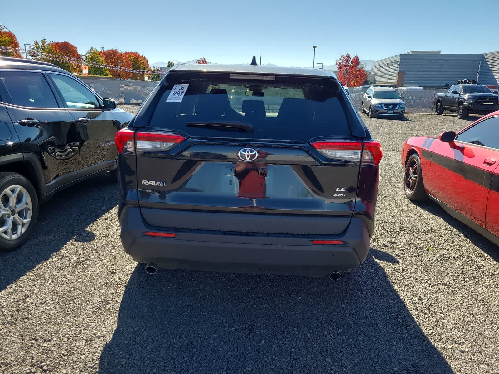 2024 Toyota RAV4 LE photo 3