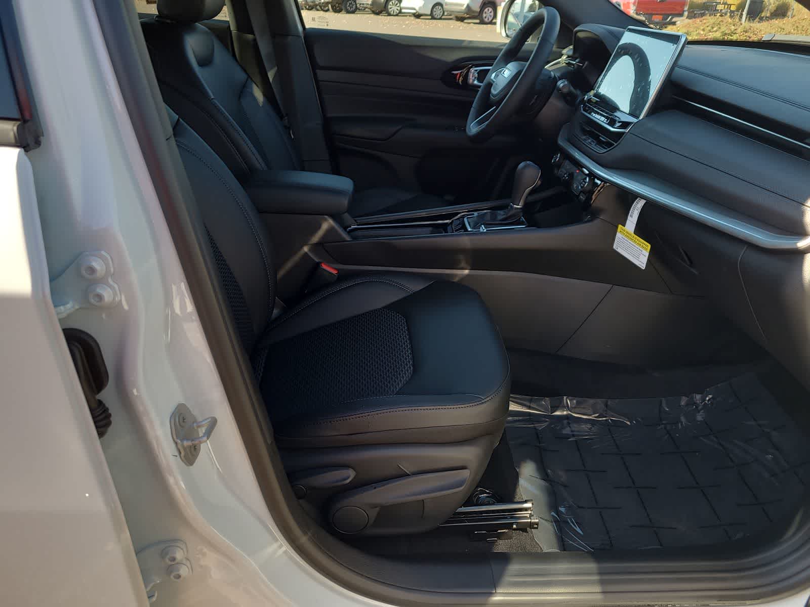 Thumbnail: 2026 Jeep Compass - 22