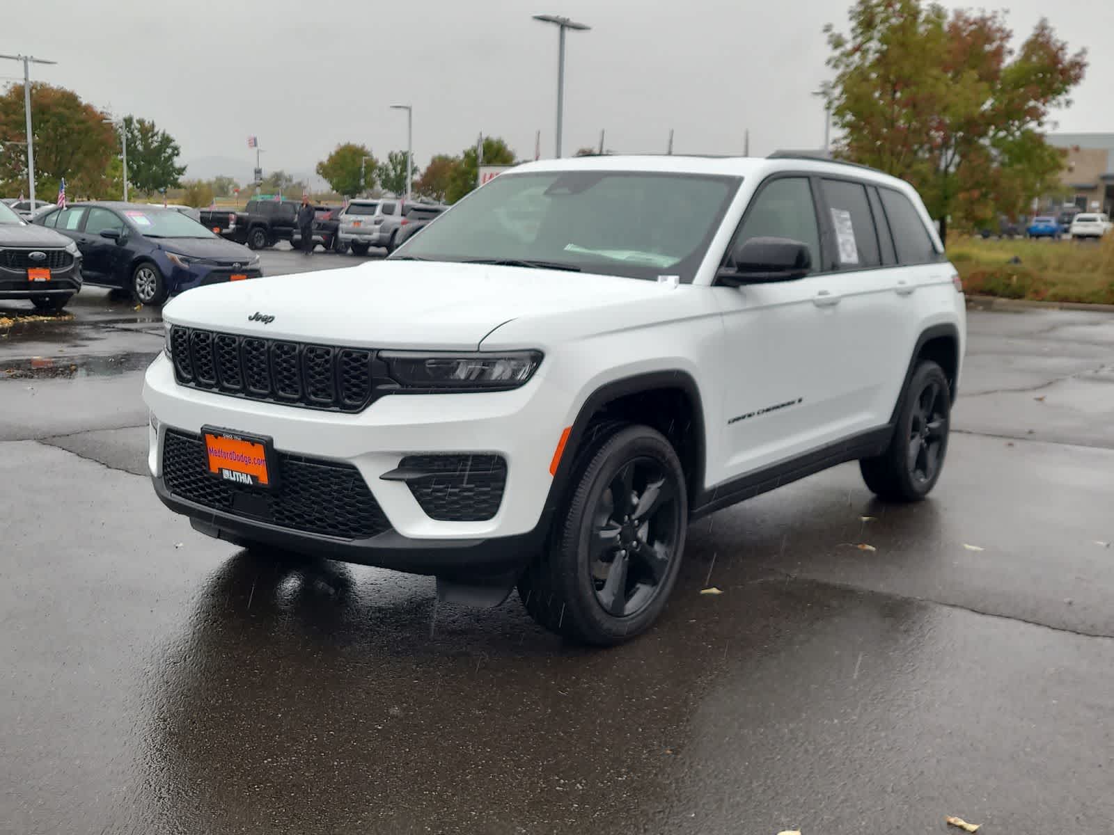 Thumbnail: 2025 Jeep Grand Cherokee - 1