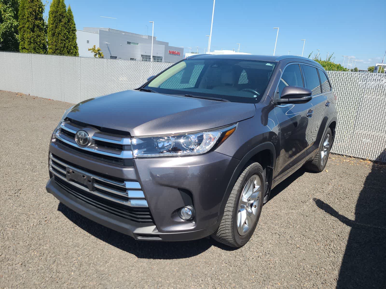 Thumbnail: 2017 Toyota Highlander - 1