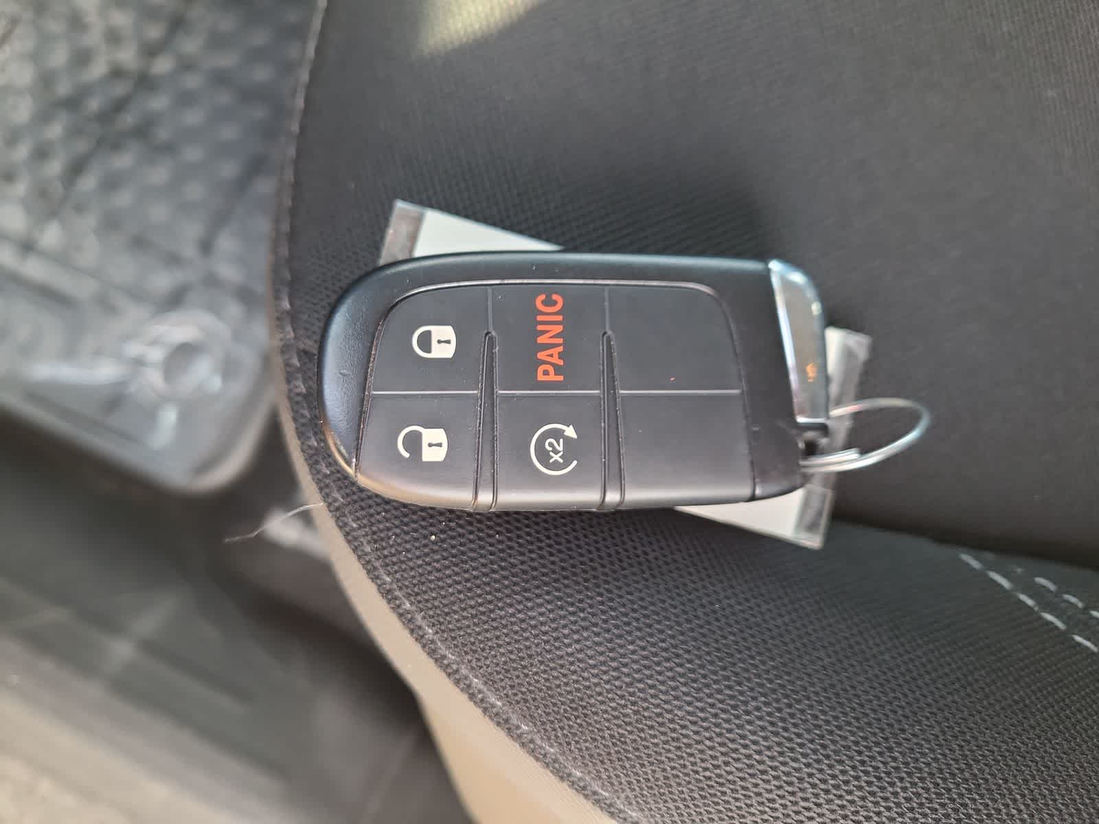 Thumbnail: 2023 Jeep Renegade - 28