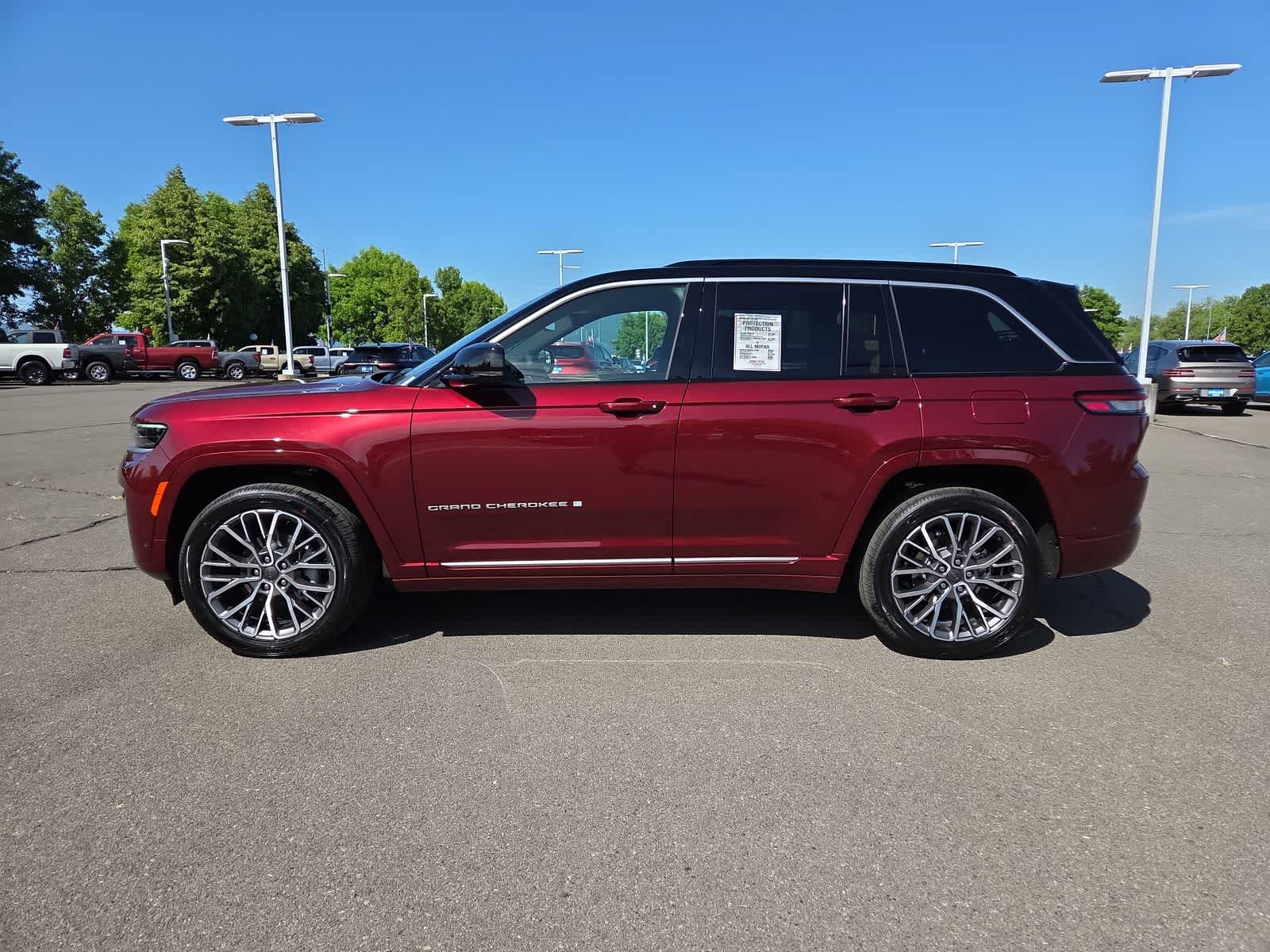 Thumbnail: 2026 Jeep Grand Cherokee - 11