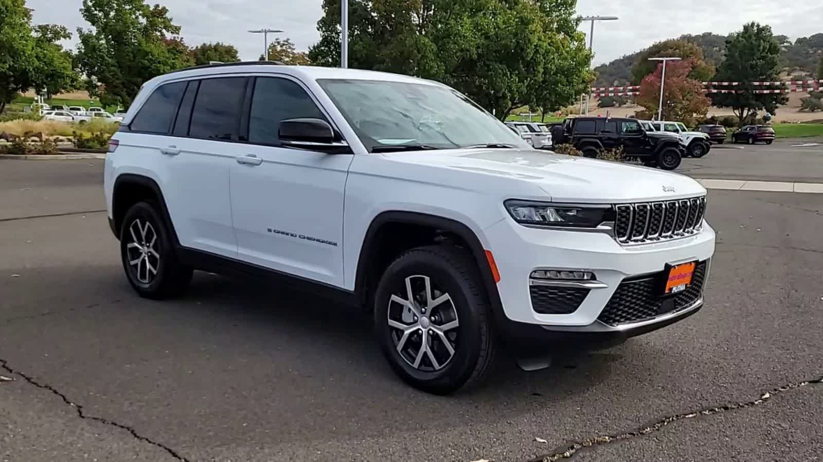 Thumbnail: 2024 Jeep Grand Cherokee - 2