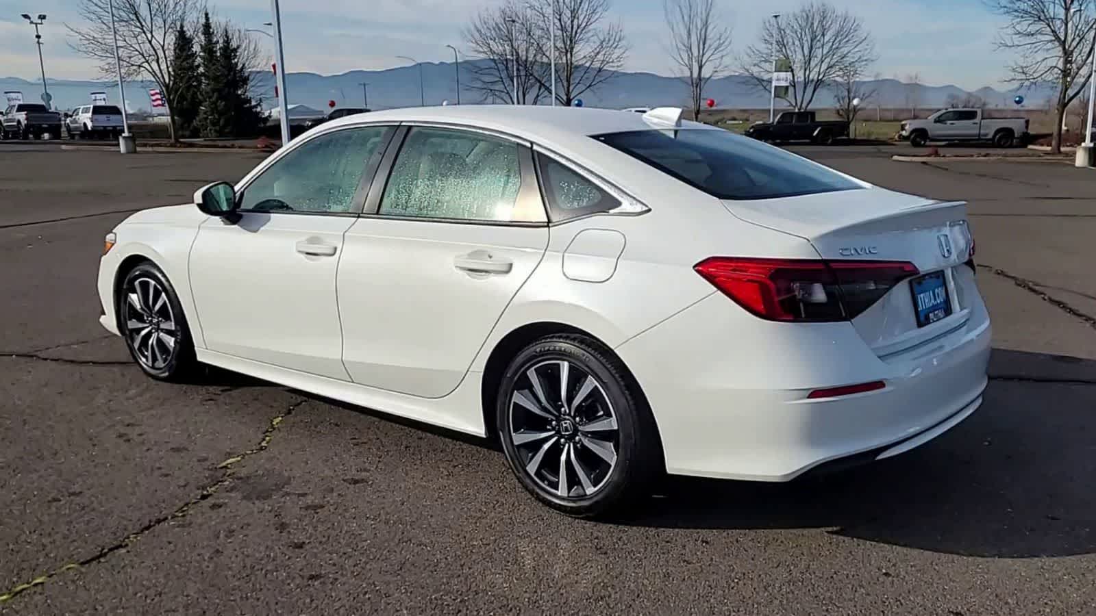 Thumbnail: 2023 Honda Civic - 6