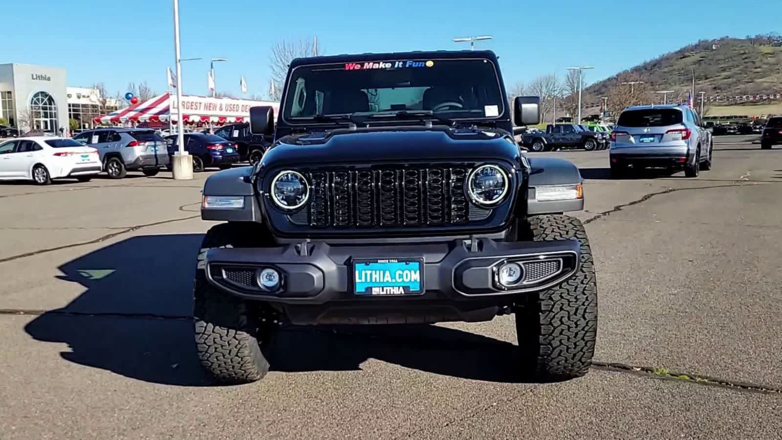 Thumbnail: 2026 Jeep Wrangler - 3