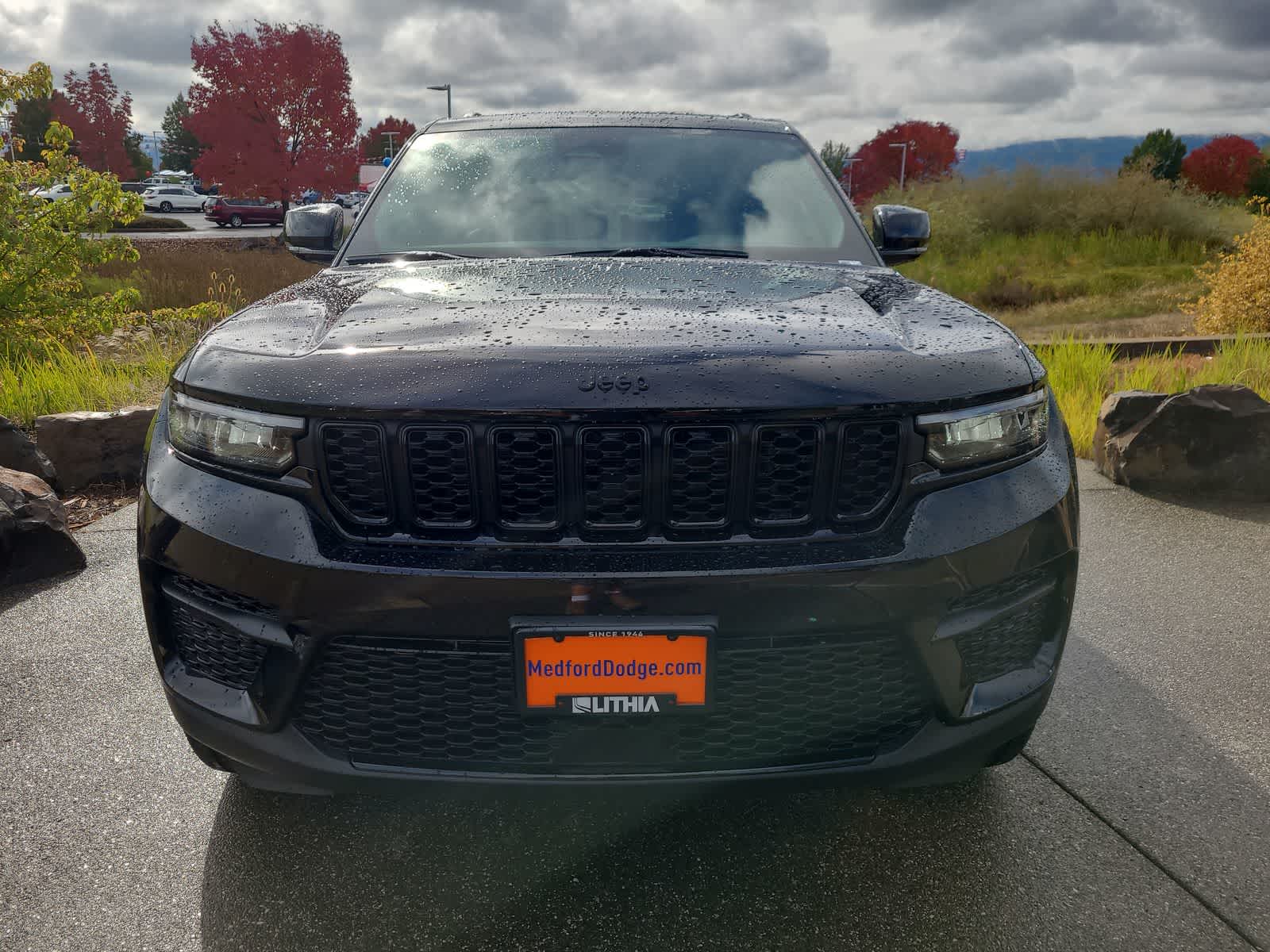 Thumbnail: 2025 Jeep Grand Cherokee - 14