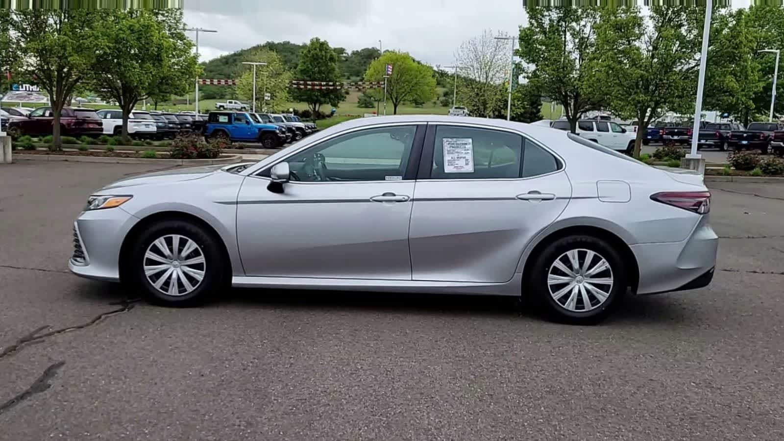 Thumbnail: 2023 Toyota Camry - 5
