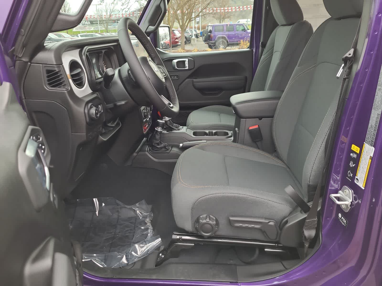 Thumbnail: 2026 Jeep Gladiator - 19