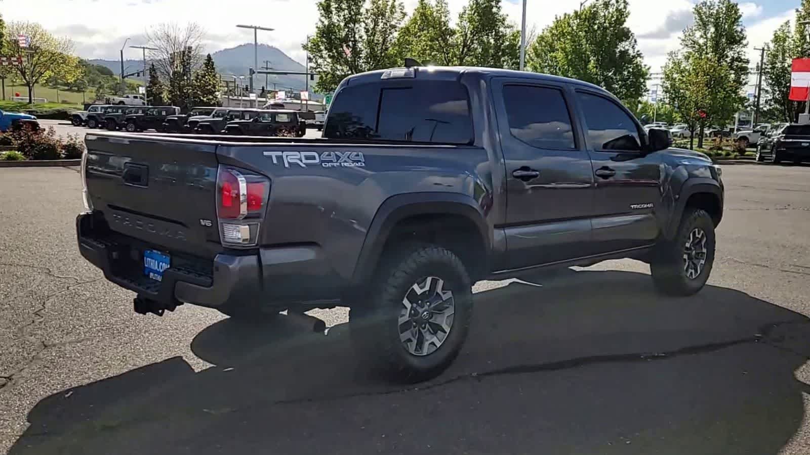Thumbnail: 2023 Toyota Tacoma - 8