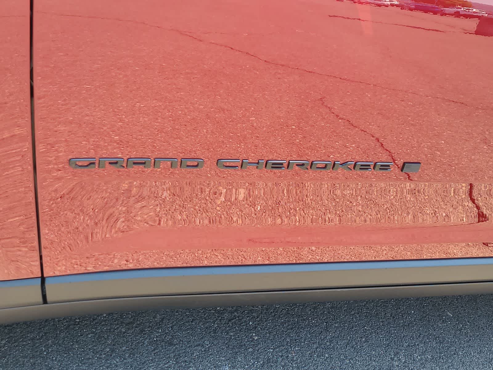 Thumbnail: 2025 Jeep Grand Cherokee - 15