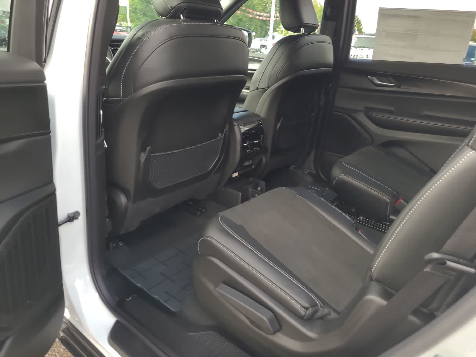 Thumbnail: 2025 Jeep Grand Cherokee - 20