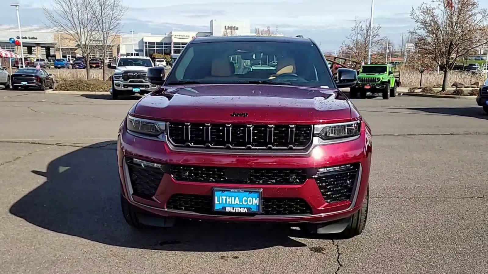 Thumbnail: 2026 Jeep Grand Cherokee - 3