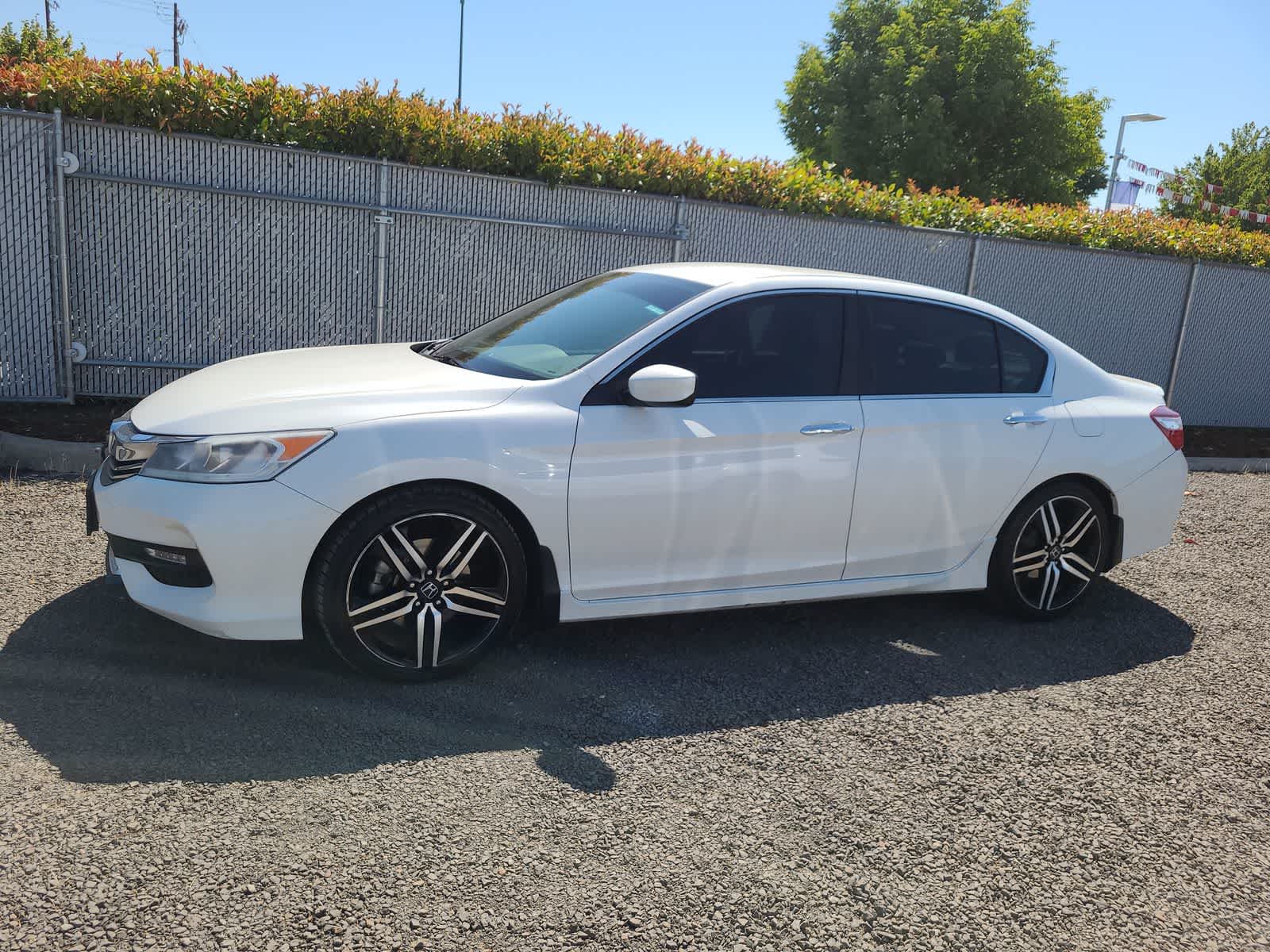 Thumbnail: 2017 Honda Accord - 2