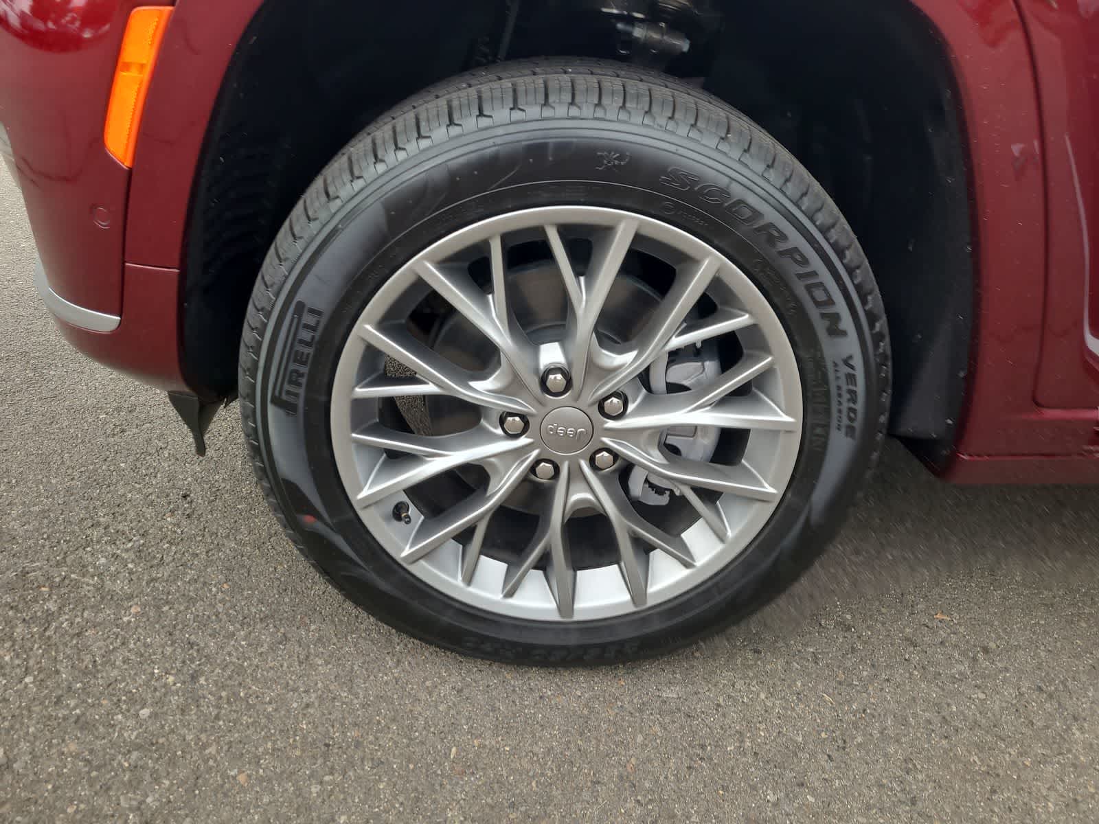 Thumbnail: 2025 Jeep Grand Cherokee - 16